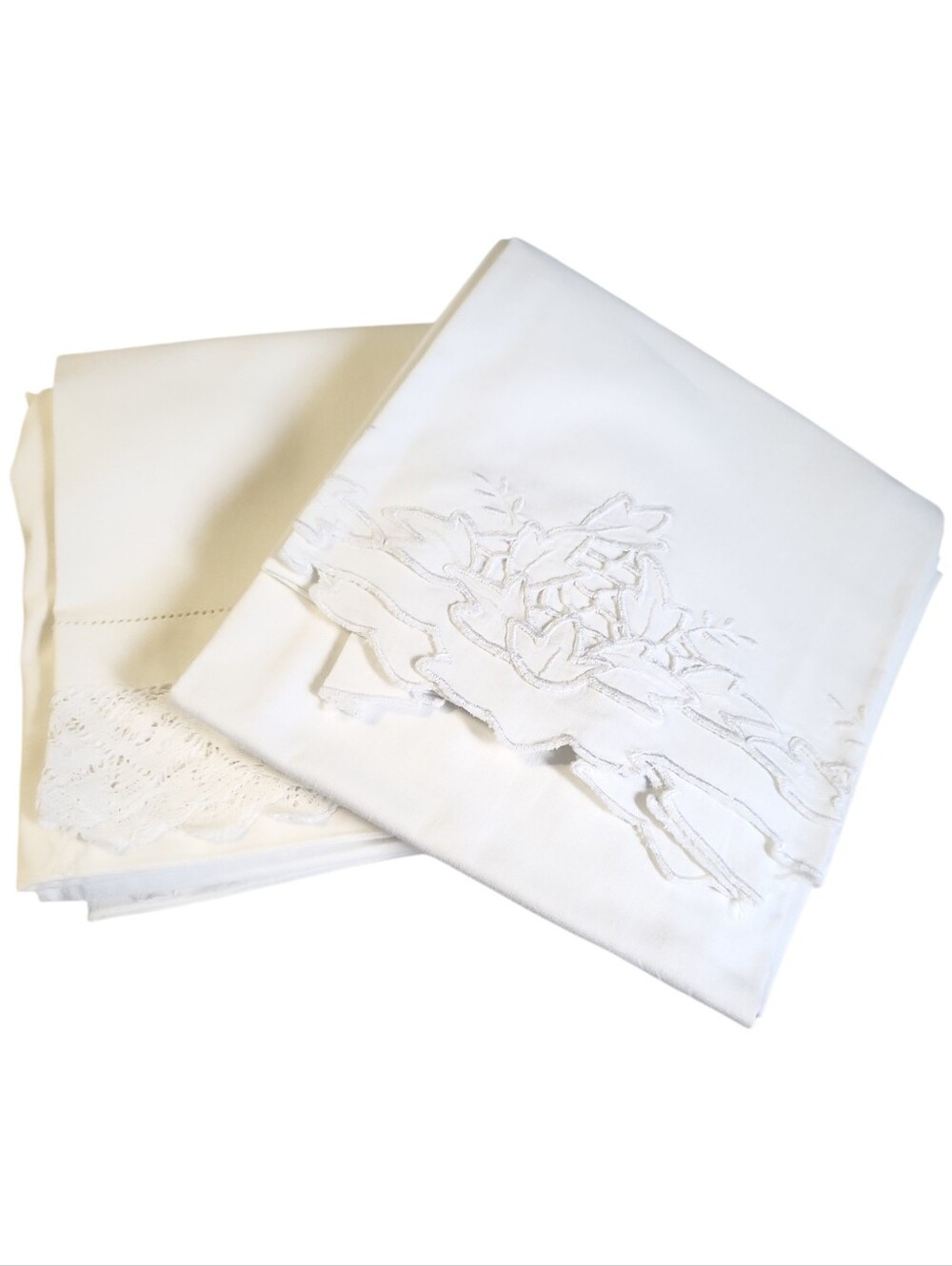 Reserved Listing 2 Sets / 4 Pillowcases - Picture 4 of 4